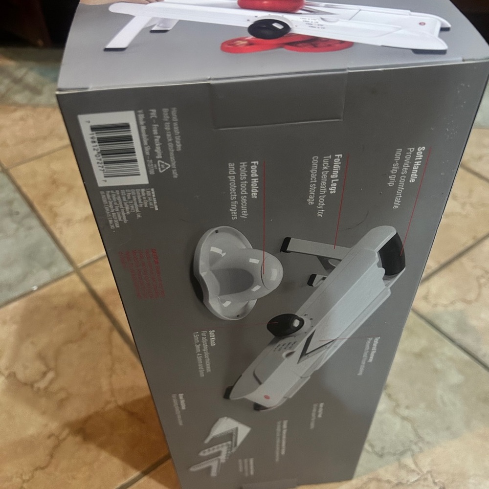 OXO SoftWorks V-Blade Mandoline Slicer NEW kitchen Gadget Adjustable size & cut - Picture 13 of 15